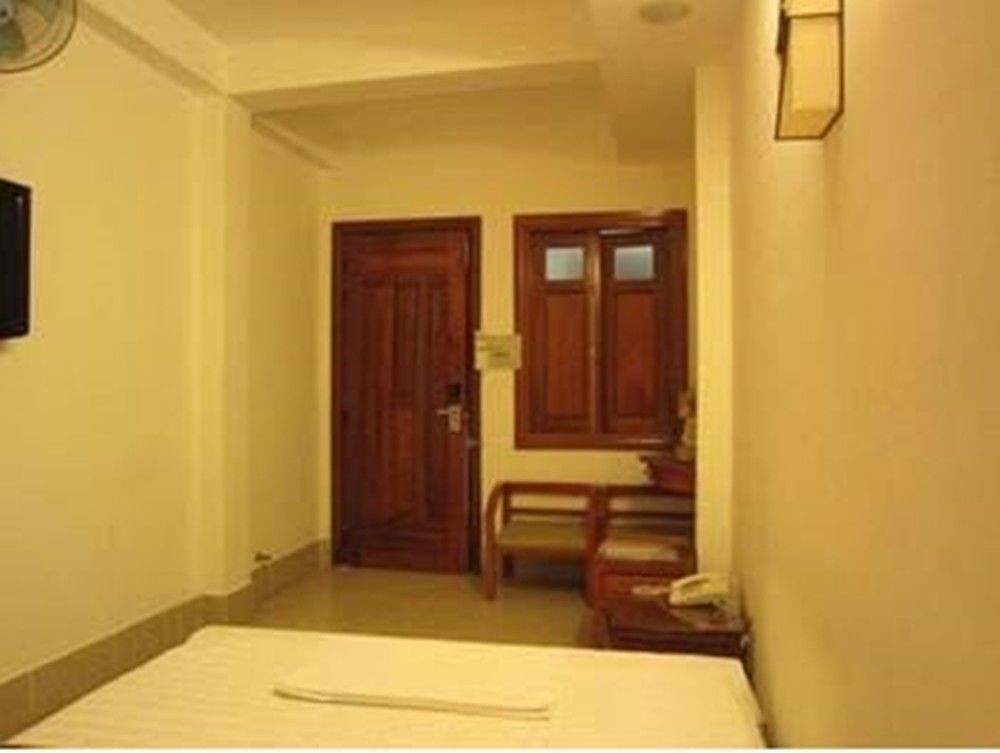 Pylos Hotel Хошимин Екстериор снимка