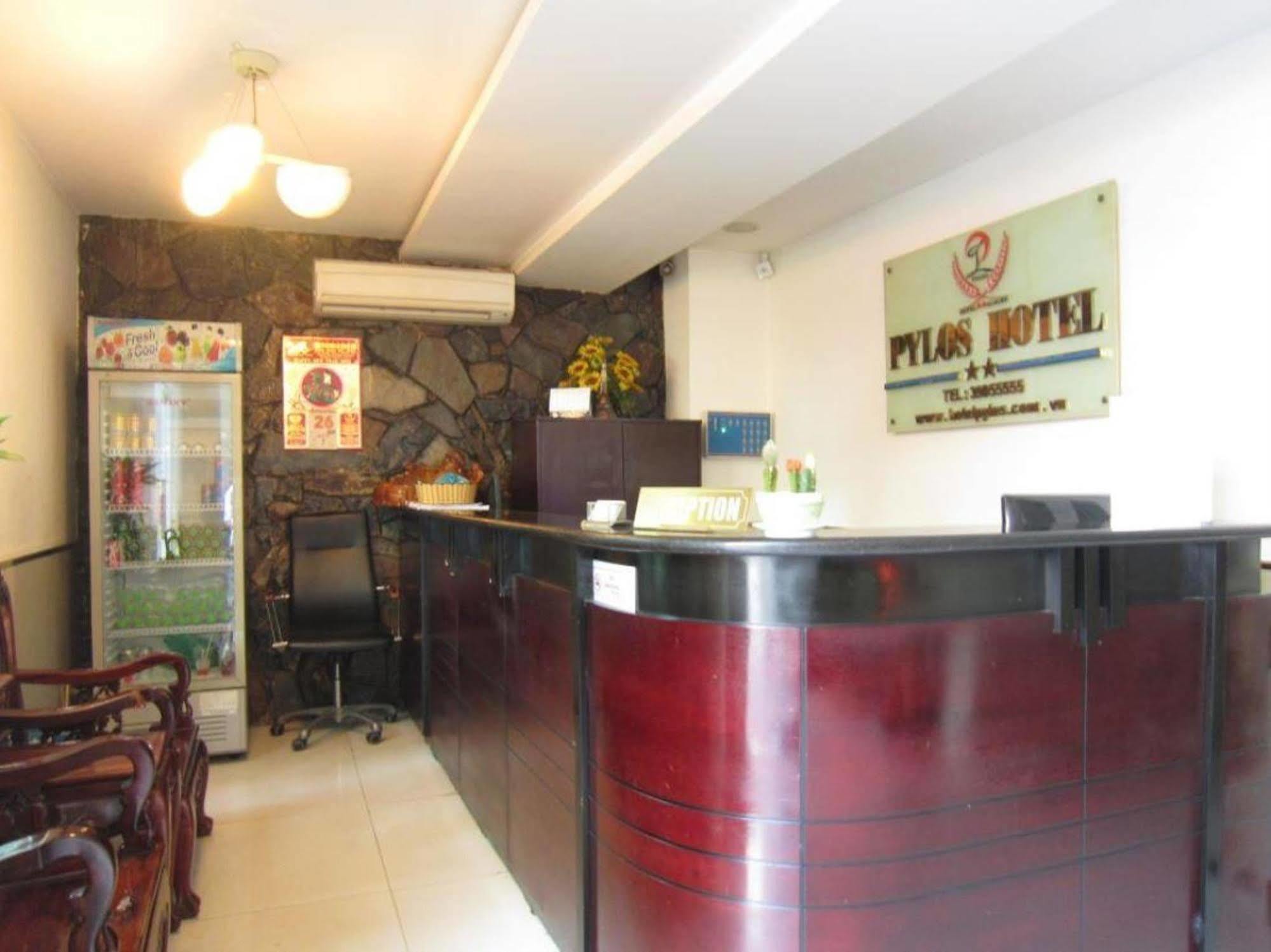 Pylos Hotel Хошимин Екстериор снимка